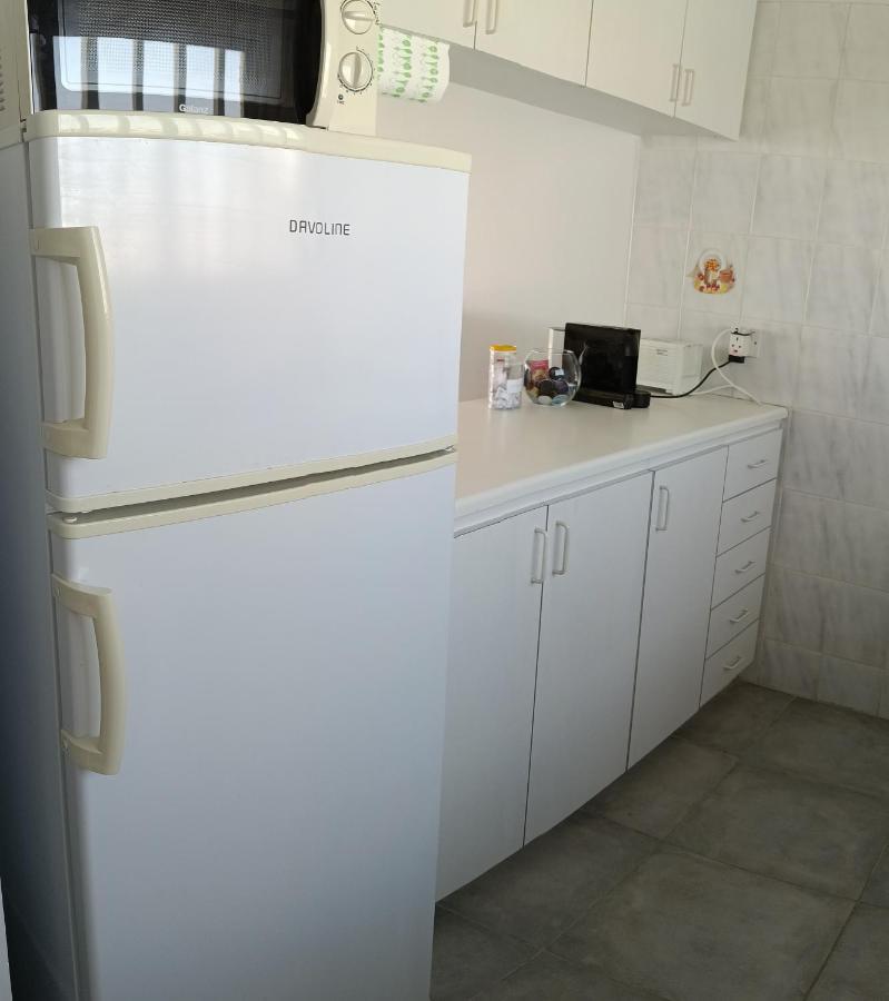 Julie'S Beach House โวโรคลินิ ภายนอก รูปภาพ