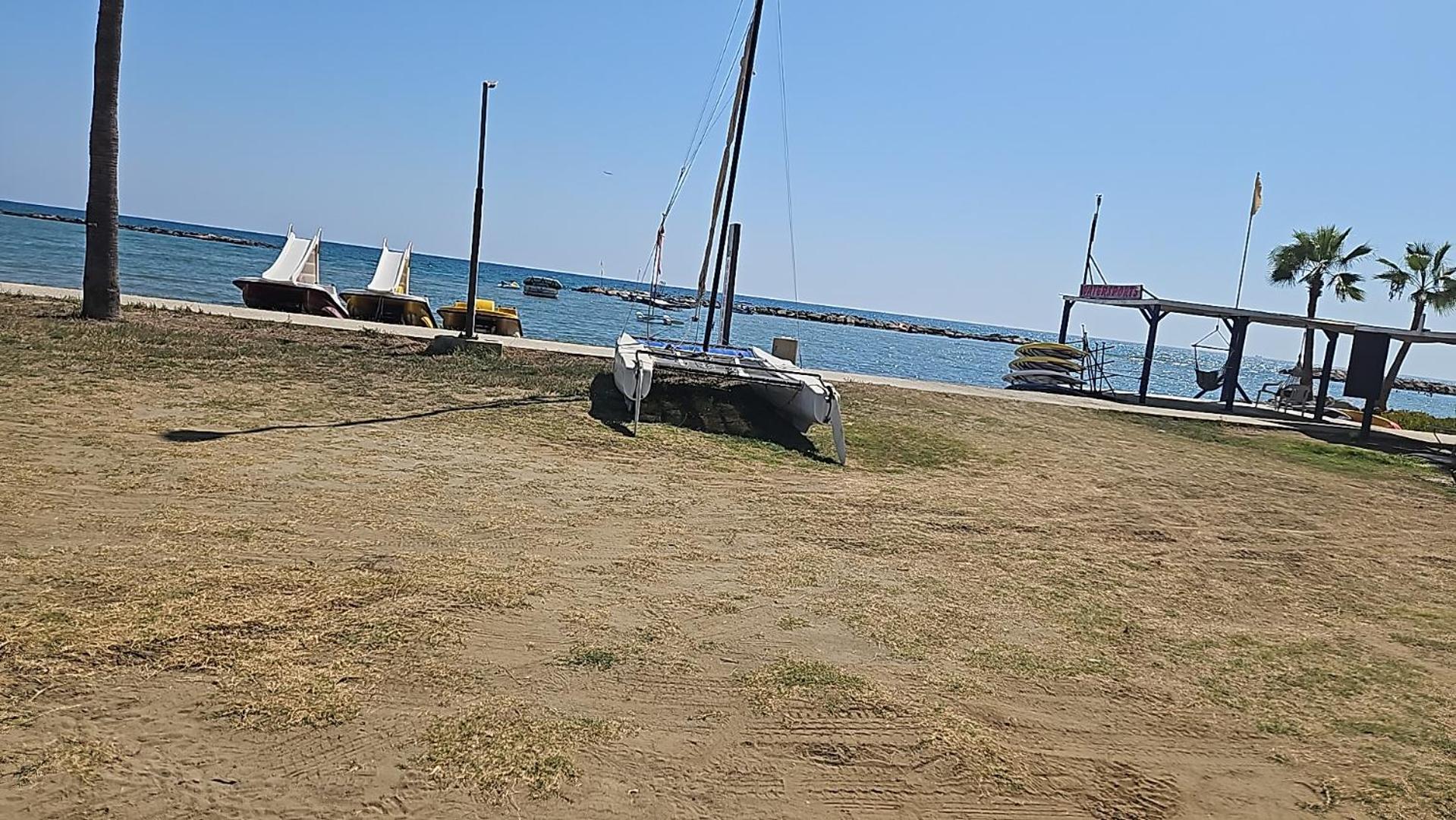 Julie'S Beach House โวโรคลินิ ภายนอก รูปภาพ
